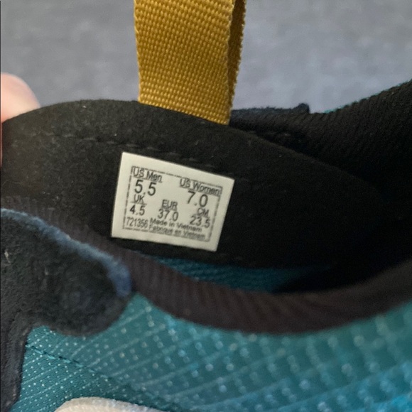 Vans Black and Blue Ultrarange EXO Sneakers with Athletic Design women’s size 7 - Picture 10 of 12